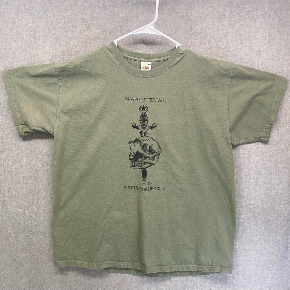 Graphic Print T-Shirt Unique Skull Image Death Is Certain Green Size | XL